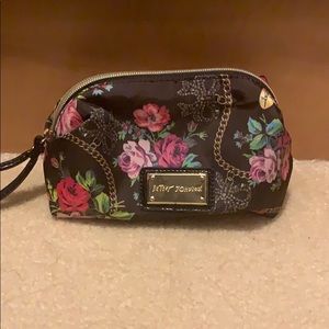 Makeup bag